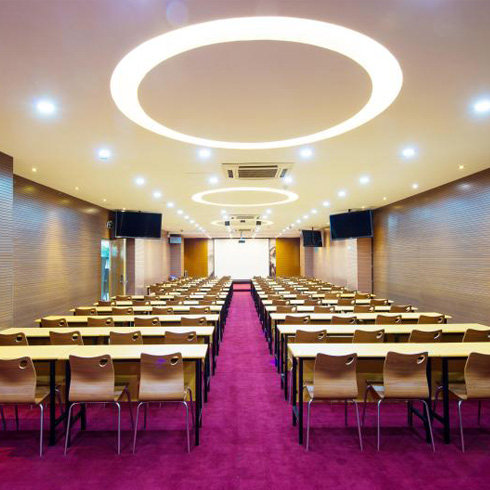 文星連鎖酒店會(huì)議室 專業(yè)會(huì)議服務(wù)，助力商務(wù)成功
